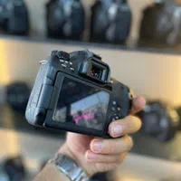 دوربین Canon 77D بدنه|دوربین عکاسی و فیلم‌برداری|تهران, سنگلج (شاپور)|دیوار