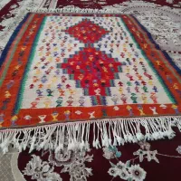 یک عدد گلیم دست بافت بانخ گوسفندی درابعاد۱×۱/۵