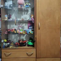 کمد چوبی ویترین دار