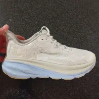 کتونی خارجی هوکا