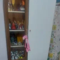 تختخواب  و کمد