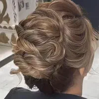 آرایشگاه زنانه|خدمات آرایشگری و زیبایی|صدرا-فارس, فاز ۱|دیوار