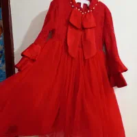 پیراهن مجلسی قرمز رنگ پرچین وپیراهن سفید سورمه ای|لباس|آبادان, |دیوار