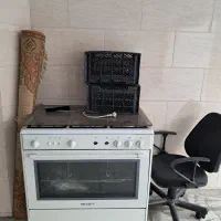 یک عدد اجاق گاز سالم