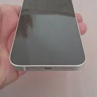 اپل iPhone 13 با حافظهٔ ۲۵۶ گیگابایت