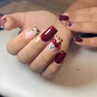 کاشت و ترمیم ناخن و اکستنشن مو|خدمات آرایشگری و زیبایی|بروجرد, |دیوار