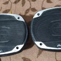 یک جفت باند پایونر 6975 با یک عدد تخته
