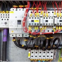 خدمات برق پیروز