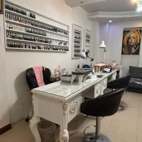 اجاره میز ناخن  و تخت ناخنکار درصدی هفتحوض