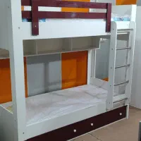 تخت دوطبقه پایه ال نردبانی