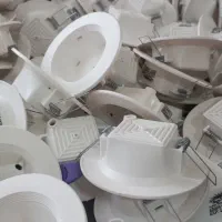 نیروی کار خانم ساعتی