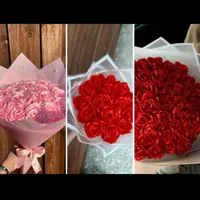 دسته های گل روبانی  پر از عشق