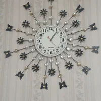 ساعت نگین دار خورشیدی