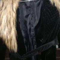 پالتو|لباس|ساری, |دیوار