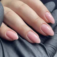 کلیه خدمات ناخن قیمت مناسب، کاملا استریل