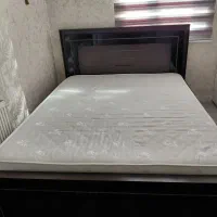 فروش تخت خواب دونفره وفرش