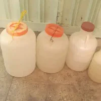 ۴تا دبه بزرگ|ظروف نگهدارنده، پلاستیکی، یک‌بارمصرف|خرم‌آباد, |دیوار