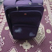 چمدان سایز بزرگ‌|کیف، کفش، کمربند|شیراز, میانرود|دیوار