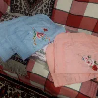 رو بالشتی قدیمی|رختخواب، بالش، پتو|شهرضا, |دیوار