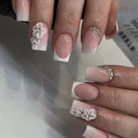 آموزش کاشت ناخن حرفه ای