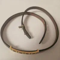 زنجیر کارتیر نو|جواهرات|شیراز, بعثت|دیوار