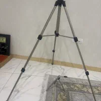 سه پایه دوربین فقط ۱۶۰۰