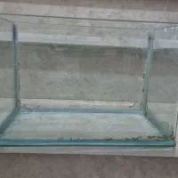 آکواریوم شیشه خم ۳۵ سانتی