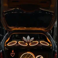 نئون دور باند