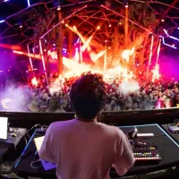 دیجی  خانم و اقا برای مراسمات.تولد.عروسی