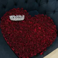گل رز روبانی