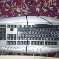 3 عدد کیبرد کامپیوتر به فروش می‌رسد