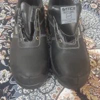 ۳جفت کفش فروشی جفتی ۵۵۰۰۰۰تومن