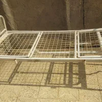 تخت بیمارستانی