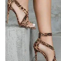 کفش پاشنه بلند