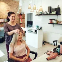 سالن زیبایی