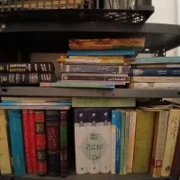 کتاب های علمی و عمومی|کتاب و مجله تاریخی|قم, پردیسان|دیوار