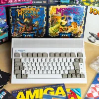 کامپیوتر کلاسیک آمیگا ۶۰۰ (Commodore Amiga 600)