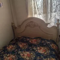 تخت و میز آرایش جنس چوب