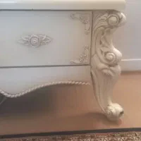 میز تلویزیون|میز تلویزیون|ری, جوانمرد قصاب|دیوار