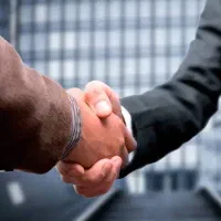 استخدام فروشنده پاره وقت شب ها