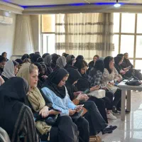 اشتغال بانوان خانه دار وشاغل باگوشی