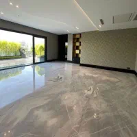 ۳۰۰ متر مستغلات در دو طبقه  / تمامی مشاغل