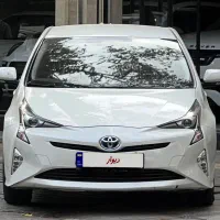 تویوتا پریوس