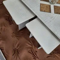 میز وسط با ۴ تا عسلی رنگ سفید