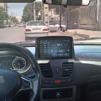 کوییک RS زمستان 1402 مانیتور دار