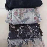 ۴ تا چادر رنگی مشکی نو دونه ای ۲۵۰ تومن