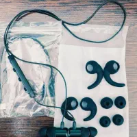 هدفون بی سیم بولوتوث دور گردنی برند تائوترونیکس