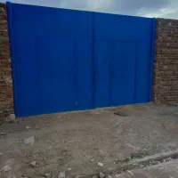 در حیاط کمپرسی رو وتلیری رو