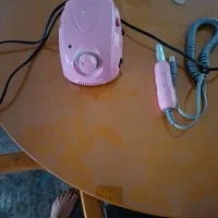 مدل برای کاشت ناخن