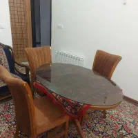 میز ناهارخوری ۴ نفره کاملا نو